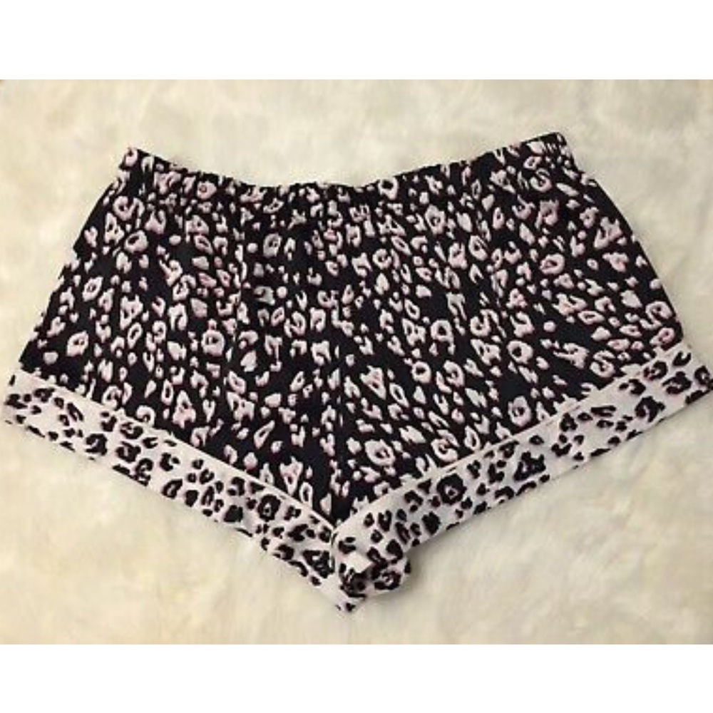 New VICTORIAS SECRET Black Silky Sleep SHORTS M